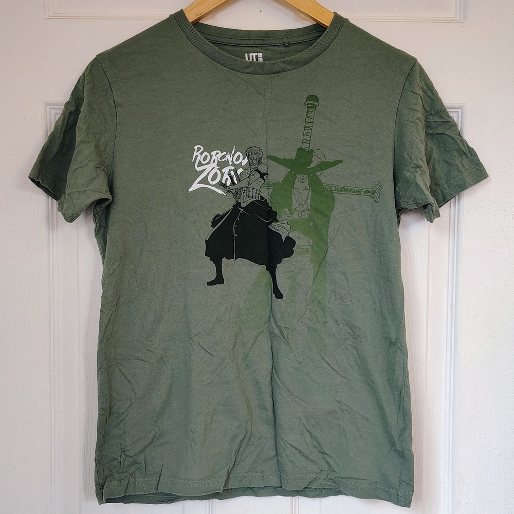 Uniqlo Olive Graphic Tee